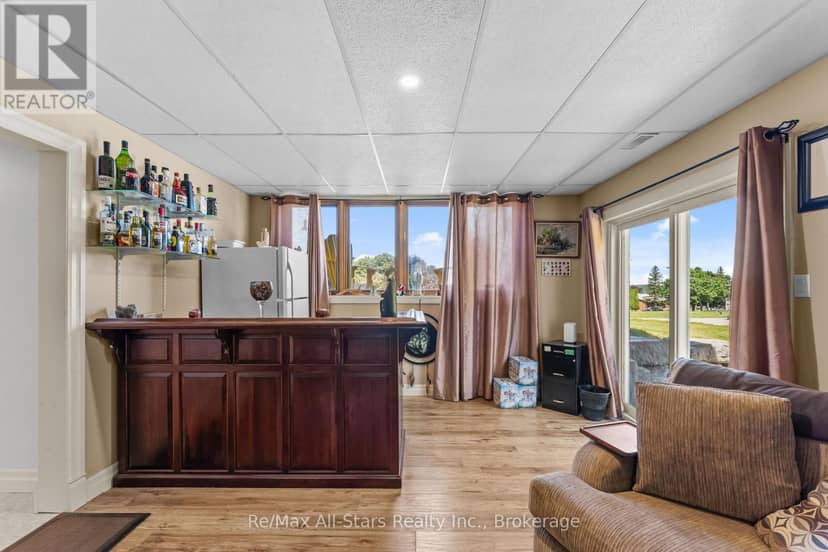 54 Bluewater Avenue — photo 25 of 40