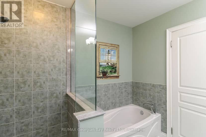 210 Wycliffe Cove — photo 25 of 40