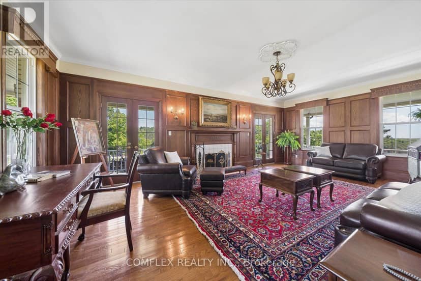 1150 Raglan Road E — photo 21 of 40