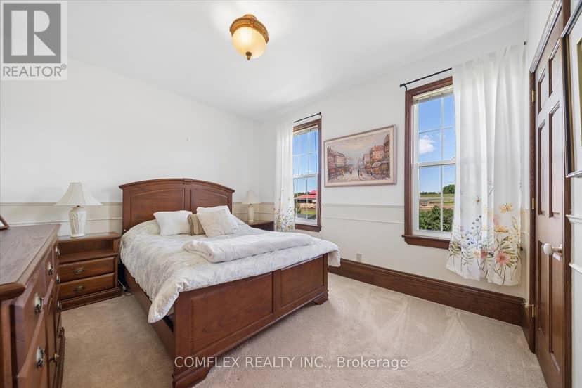 1150 Raglan Road E — photo 28 of 40