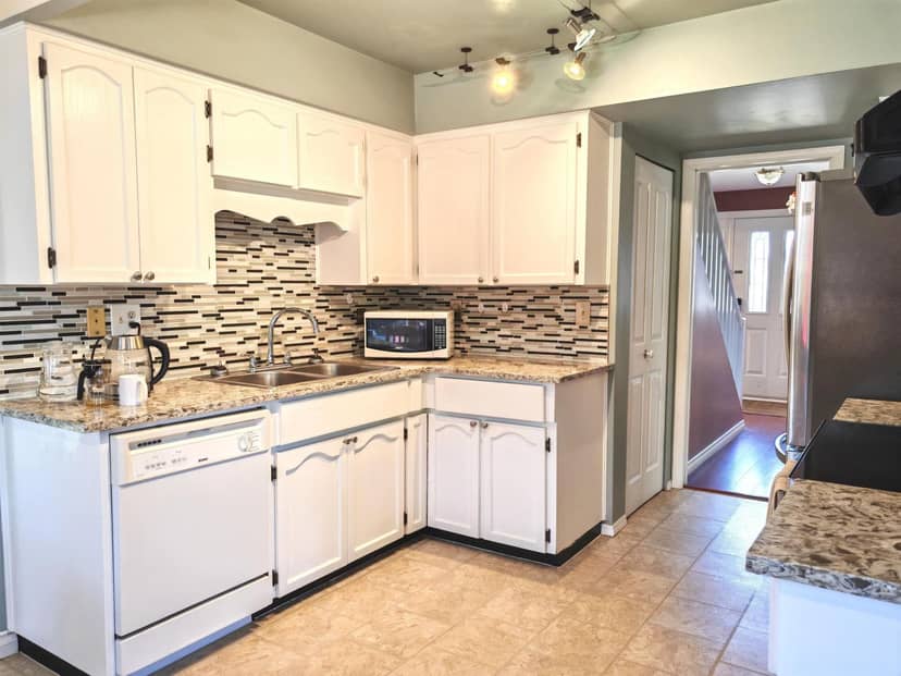 11933 WOODGROVE AVENUE, Delta, photo 8