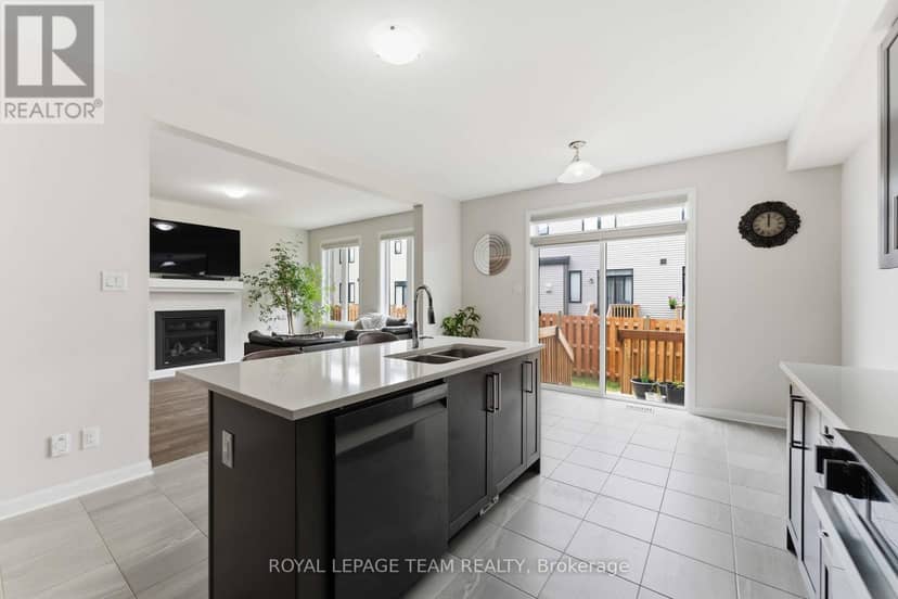 332 Elsie Macgill Walk — photo 15 of 40