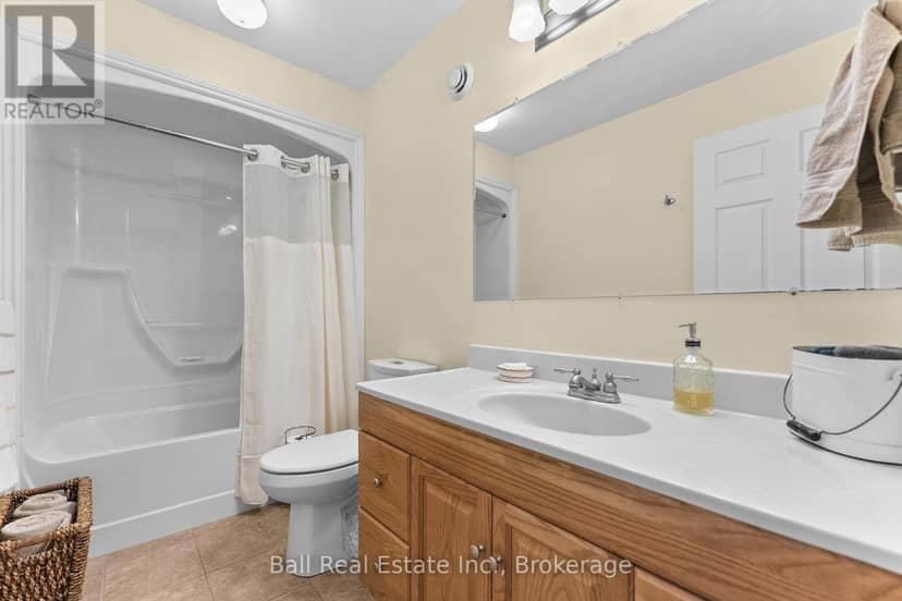 214A Centre Road — photo 37 of 40