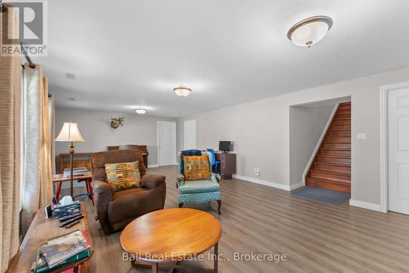 214A Centre Road — photo 40 of 40
