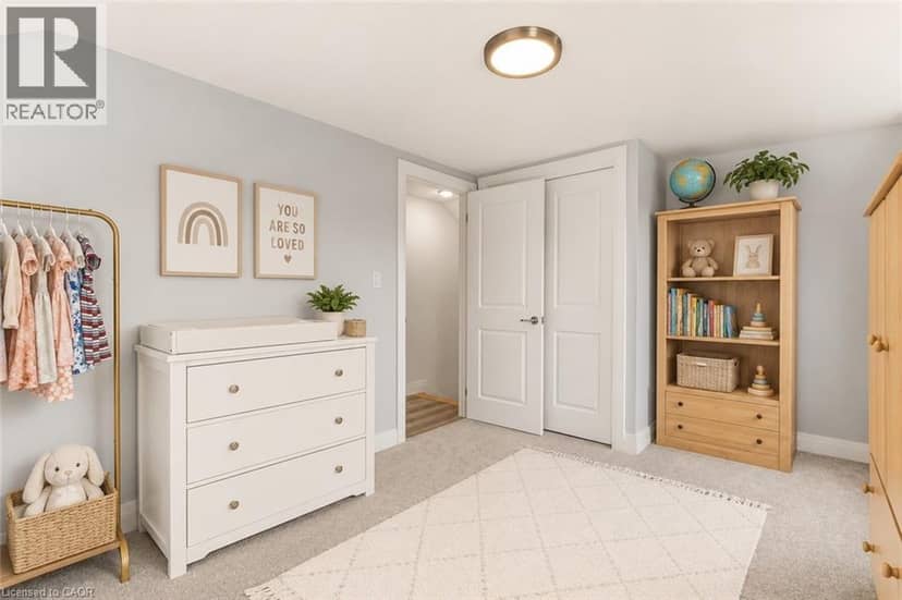 47 SULLIVAN Avenue — photo 28 of 38