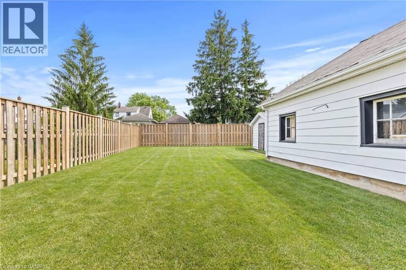 47 SULLIVAN Avenue — photo 34 of 38