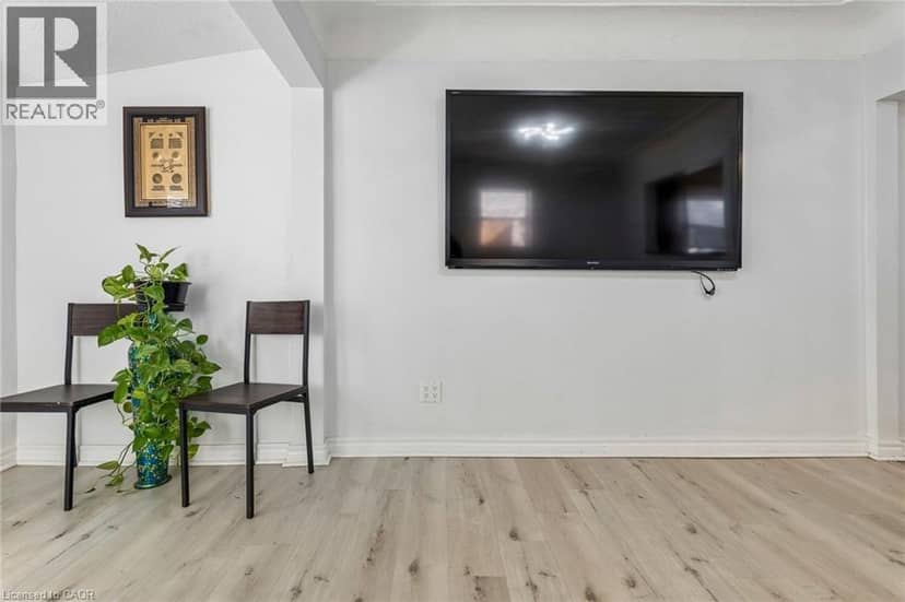 43 WHITFIELD Avenue — photo 20 of 40
