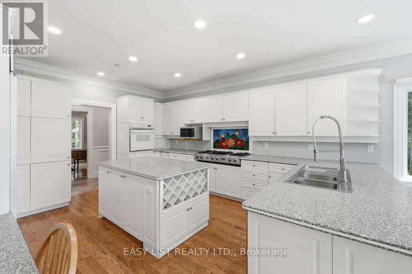 28 Marchbrook Circle — photo 16 of 40