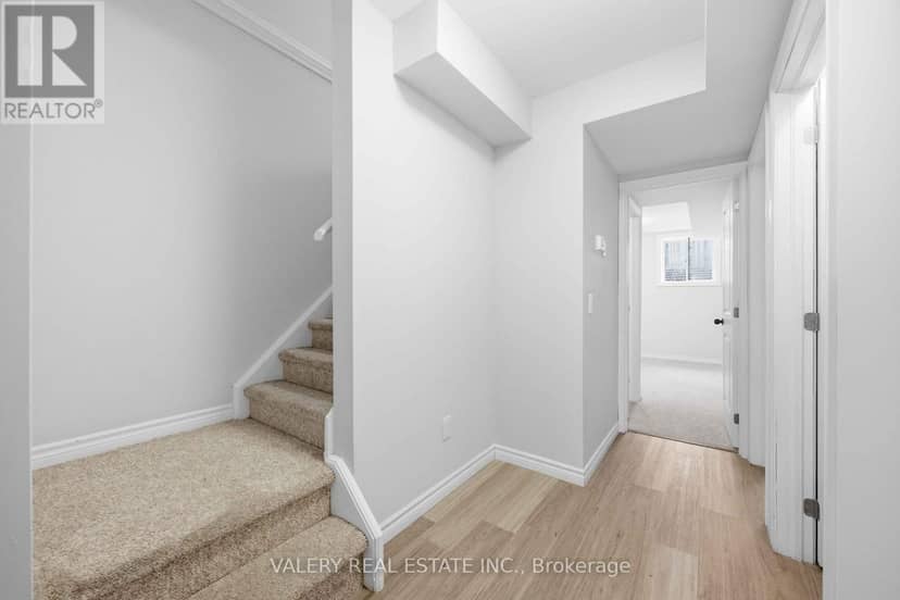 14 - 250 Penetanguishene Road — photo 24 of 31