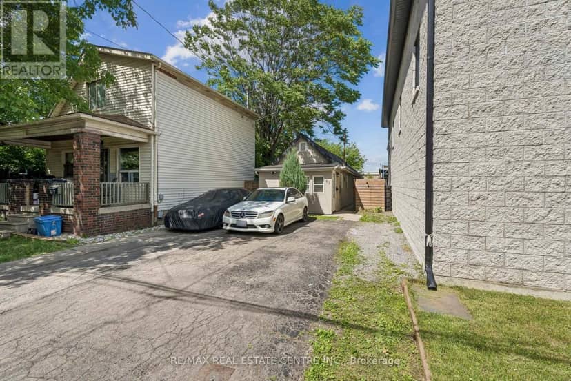 43 Whitfield Avenue — photo 2 of 40