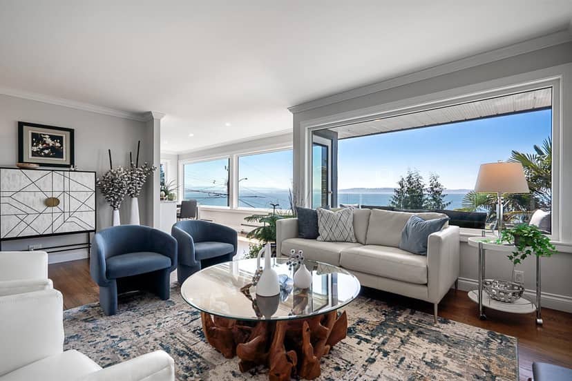 14535 SUNSET DRIVE, White Rock, photo 2