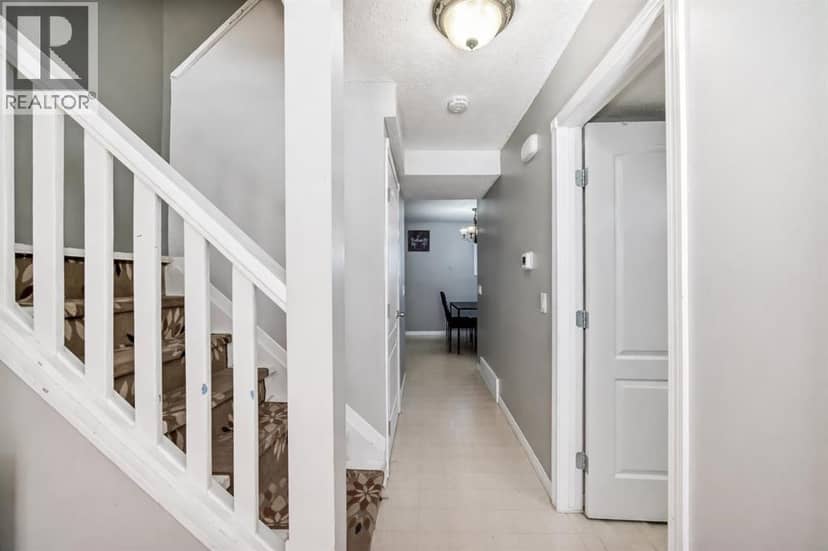 702, 9930 Bonaventure Drive SE — photo 18 of 38