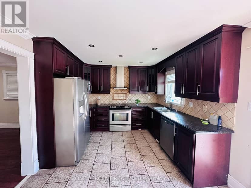 15 Beaverhall Road — photo 4 of 13