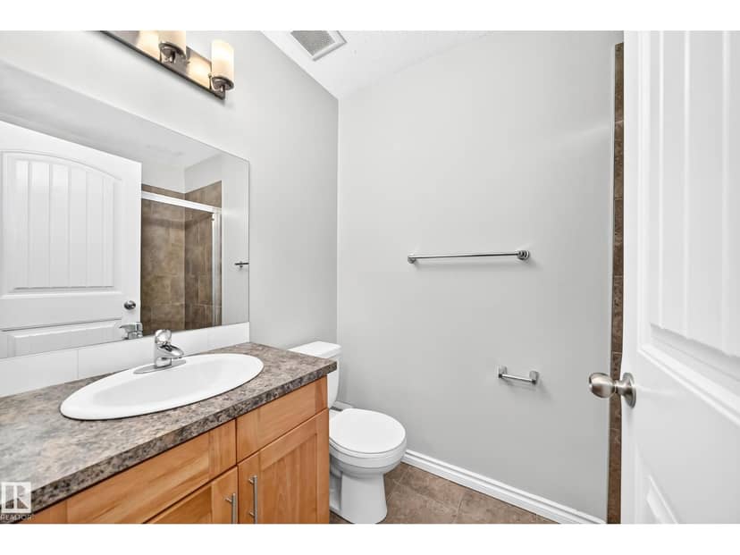 12124 122 ST NW — photo 37 of 40