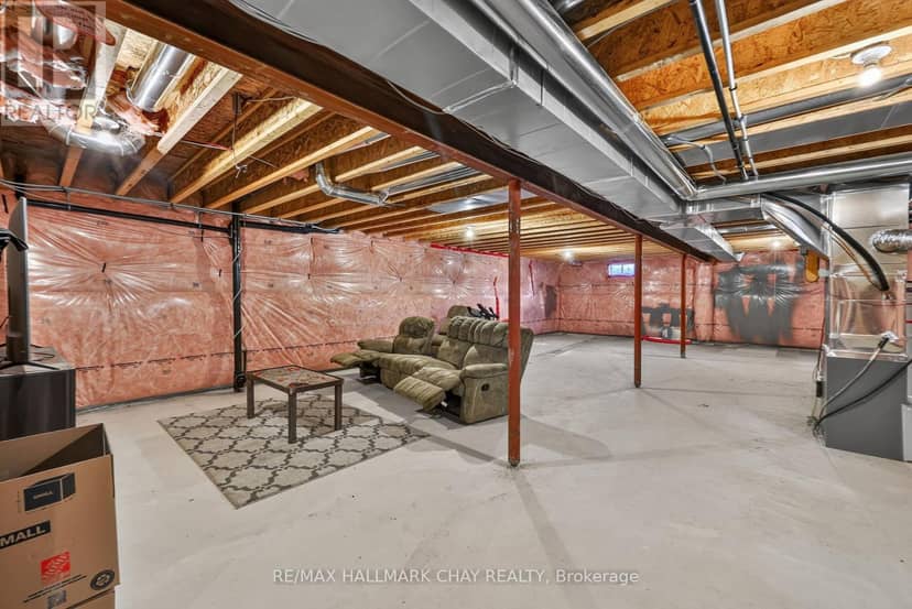 32 Jones Street — photo 34 of 40