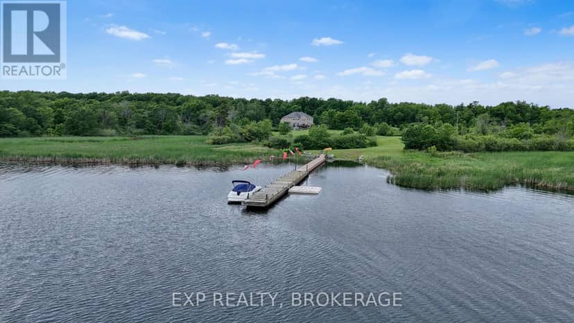 1190 Byrne Point Road, Frontenac Islands, photo 6