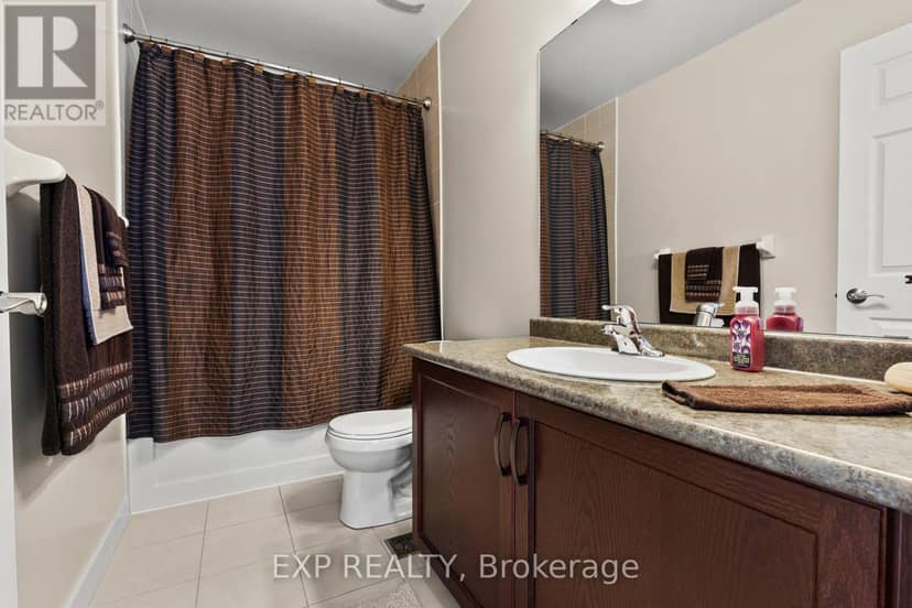 8679 Dogwood Crescent — photo 14 of 22