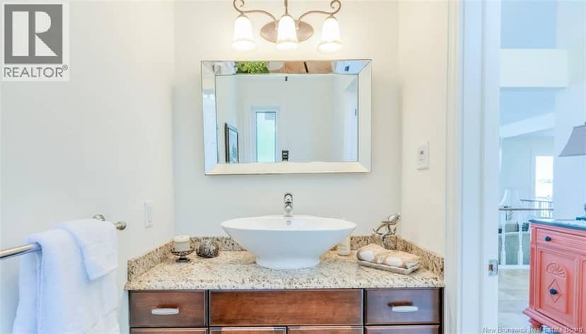 14 Aline Avenue — photo 25 of 40