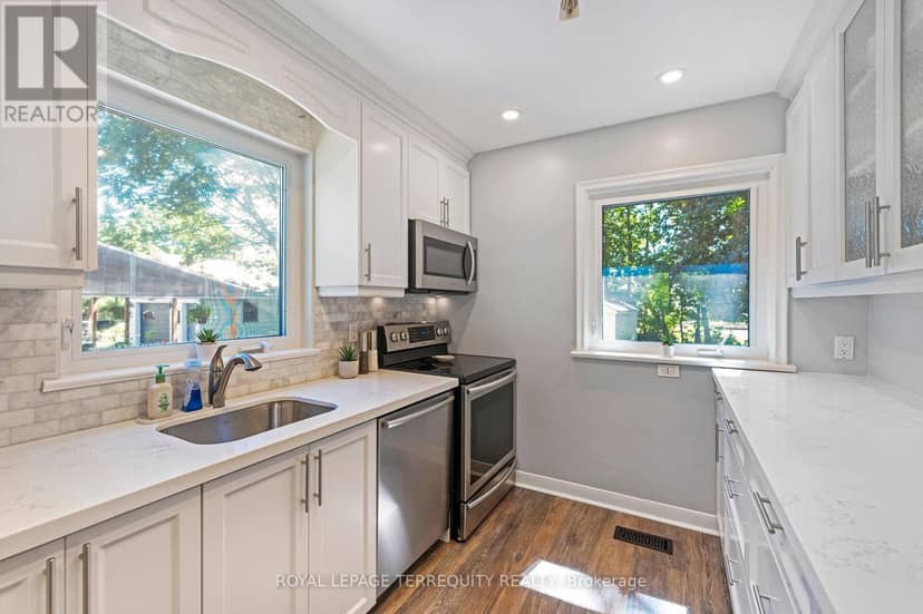 35 Jodphur Avenue — photo 4 of 35