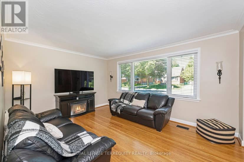 35 Jodphur Avenue — photo 6 of 35