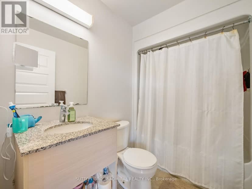 203 - 8 Hickory Street W — photo 16 of 40