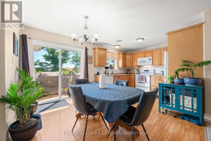 59 Birch Crescent — photo 20 of 40