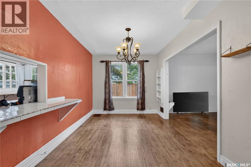 316 Bartlett AVENUE — photo 11 of 40