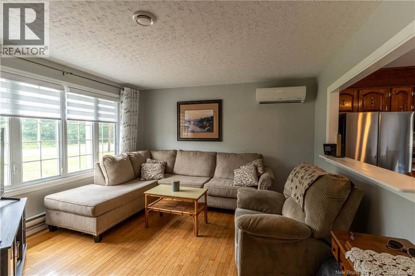 11235 Rue Principale — photo 3 of 26