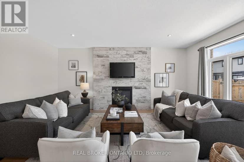 1765 Brayford Avenue — photo 9 of 39