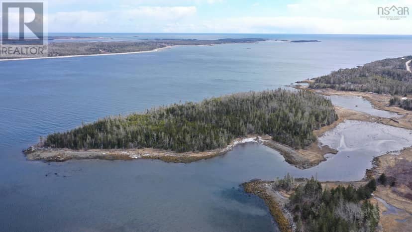 Ambers Island — photo 6 of 13