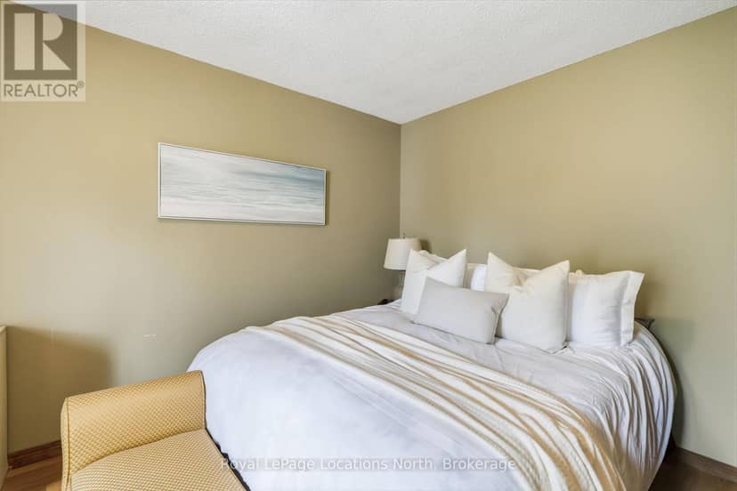 27 York Street — photo 21 of 40