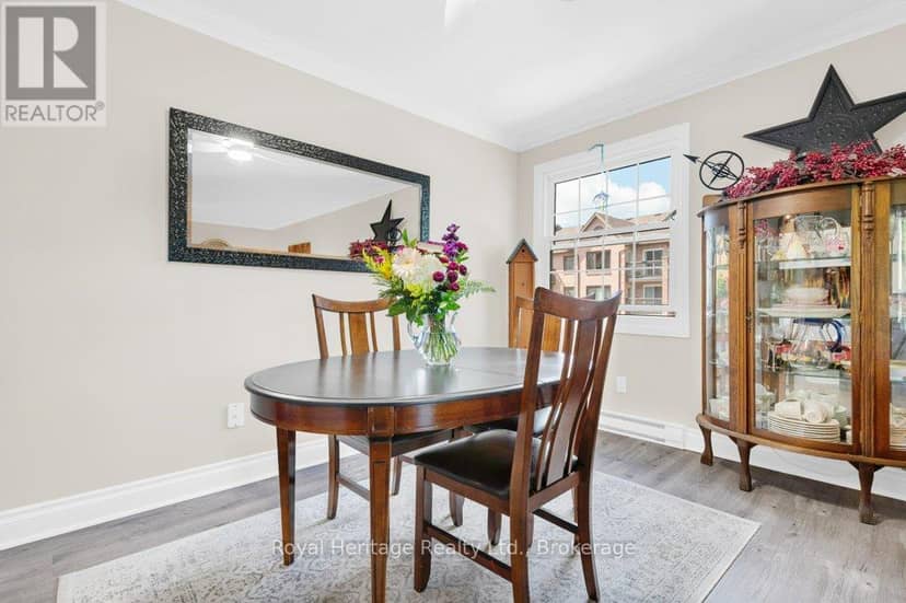 203 - 9 Centre Street — photo 13 of 38