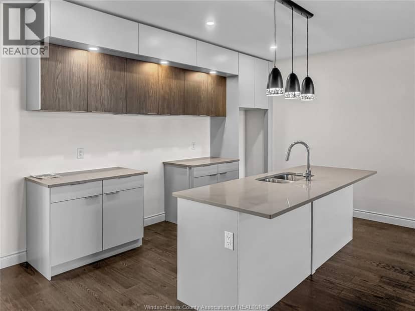 220 McLellan Avenue — photo 9 of 23