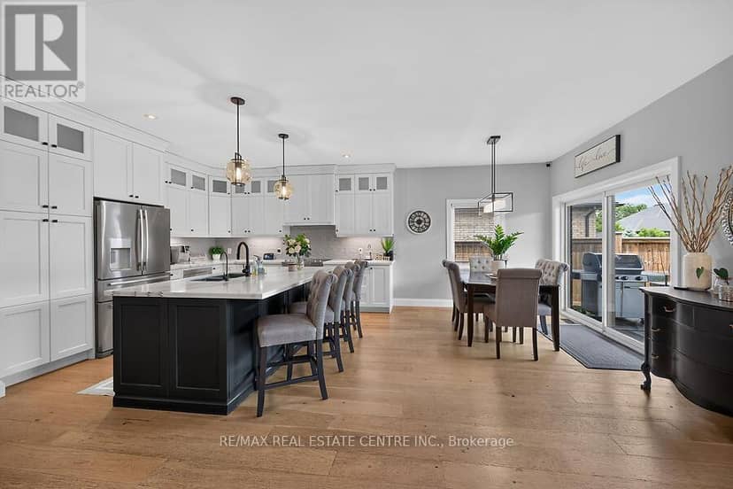 42 Bluenose Drive — photo 10 of 40