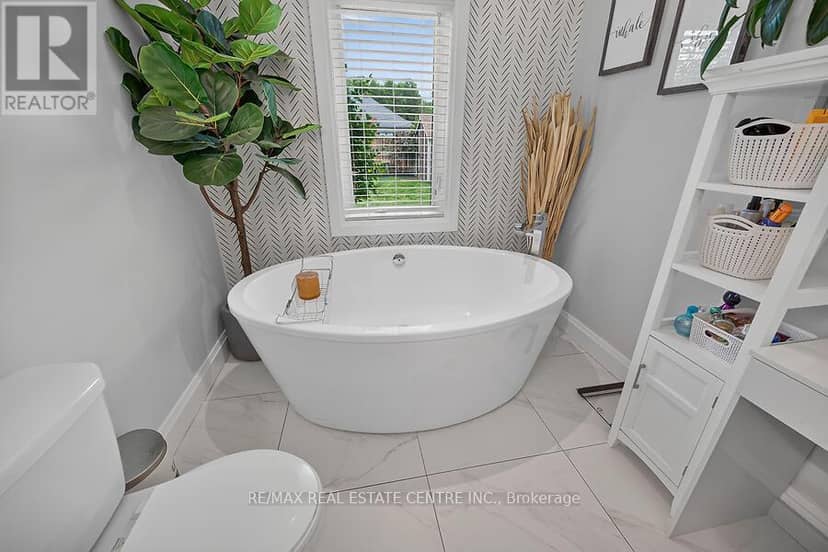 42 Bluenose Drive — photo 22 of 40