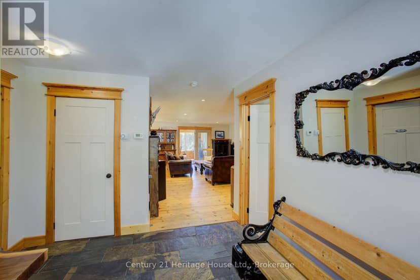 314844 6 Highway — photo 14 of 40