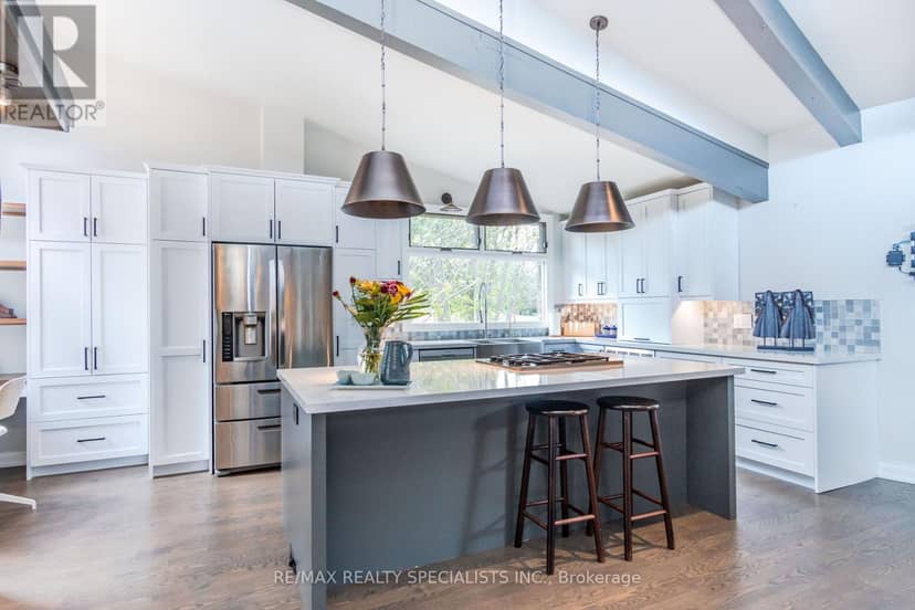 16167 McLaughlin Road — photo 7 of 40