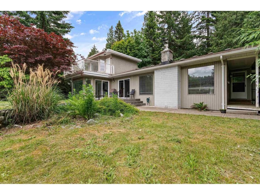 100 ROBERTSON CRESCENT, Hope, Hope