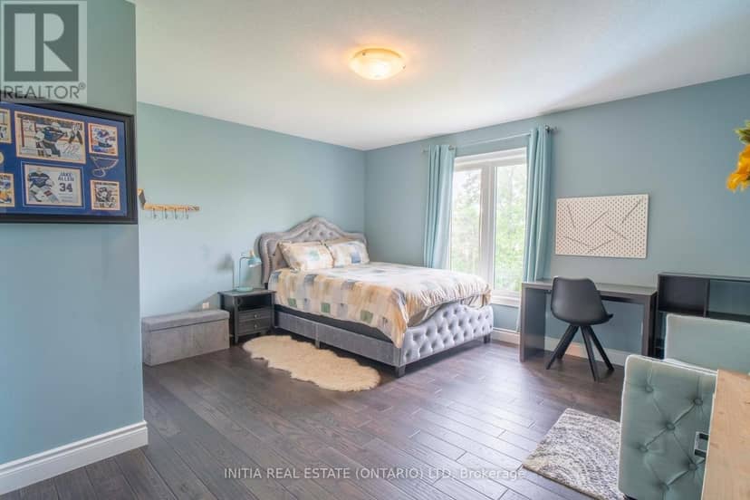 31 - 515 Skyline Avenue — photo 15 of 39