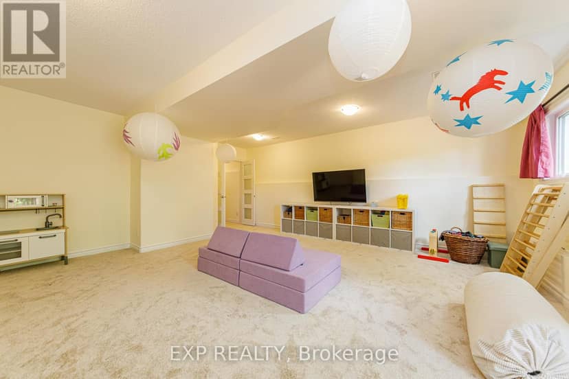 172 Parkrose Private — photo 33 of 38
