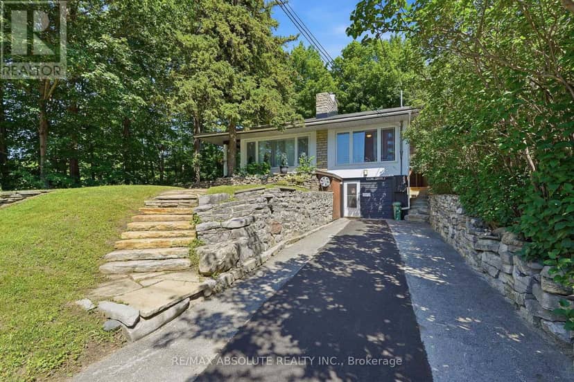829 Montreal Road — photo 2 of 35