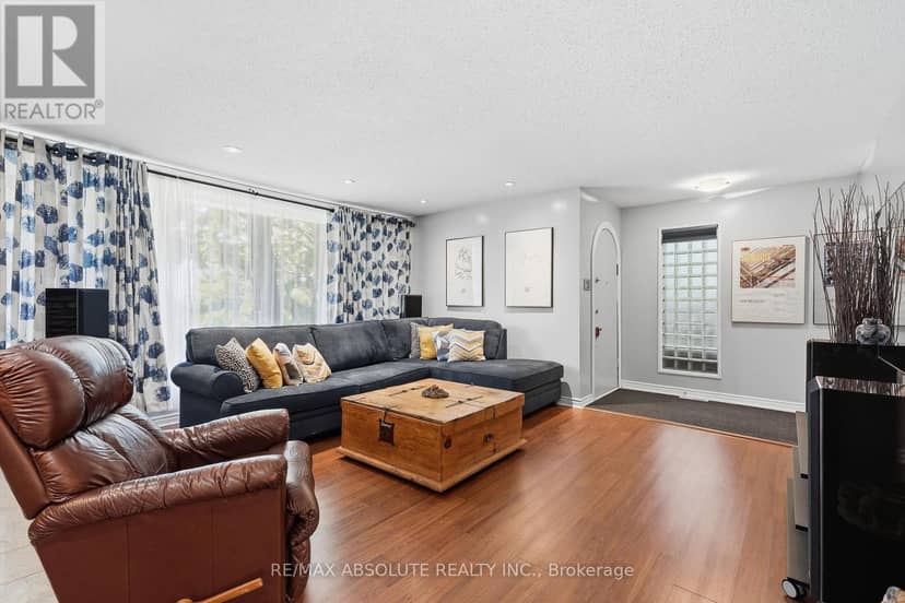 829 Montreal Road — photo 7 of 35