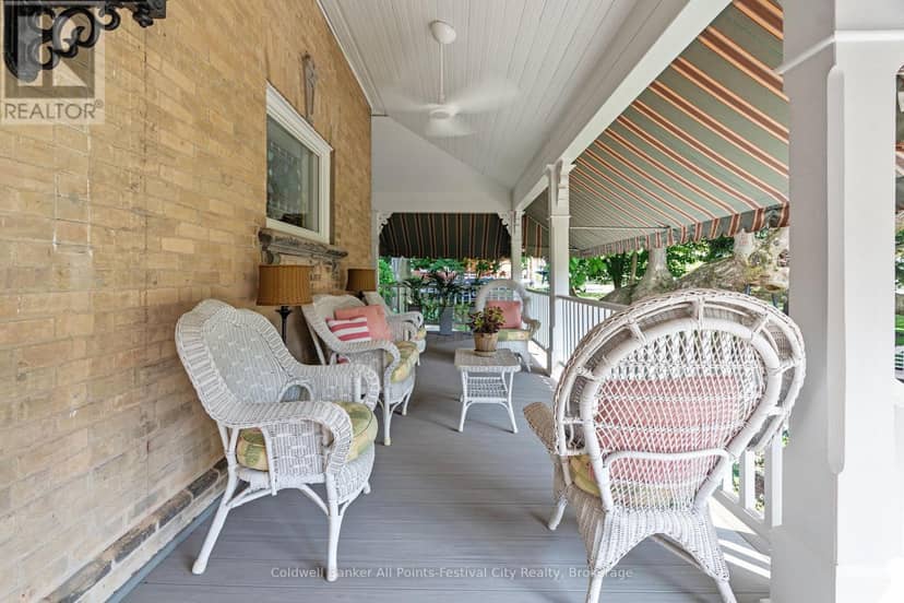 262 Dinsley Street — photo 9 of 40