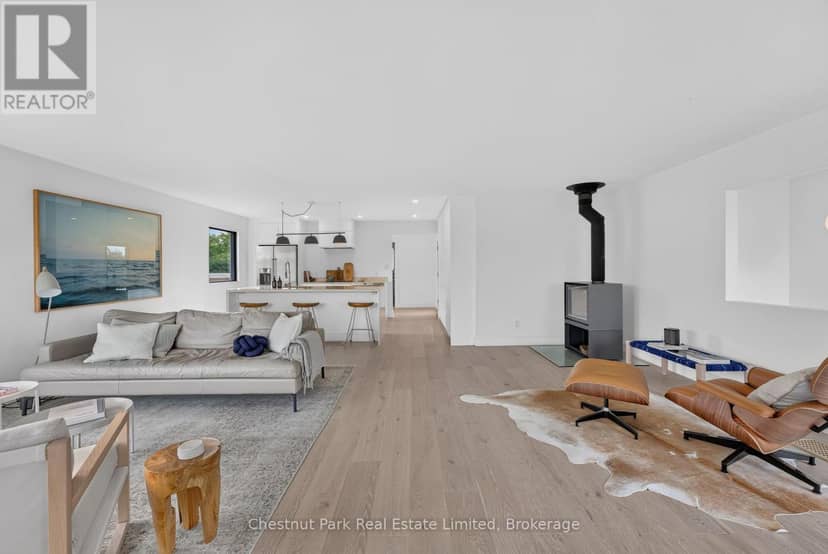 745 Crowes Road — photo 11 of 40