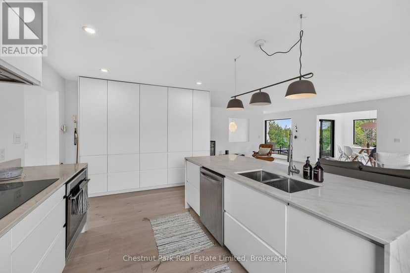 745 Crowes Road — photo 8 of 40