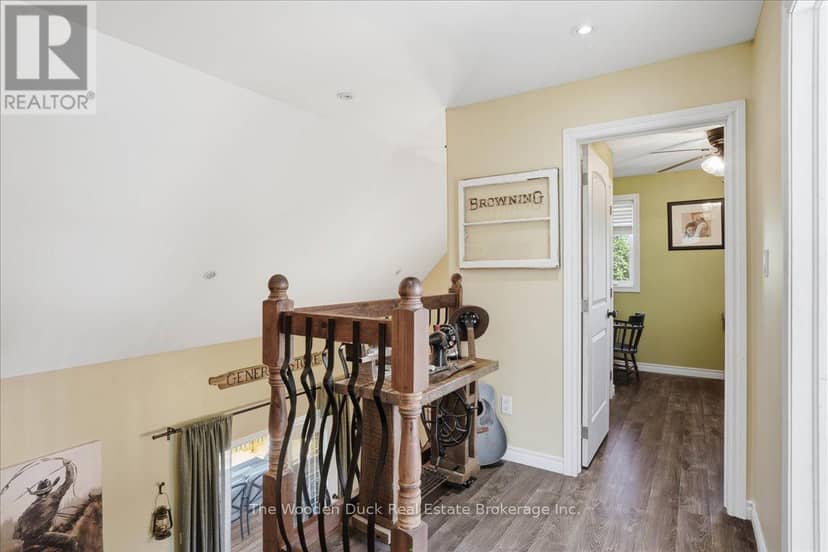 1133 Island Road — photo 19 of 40