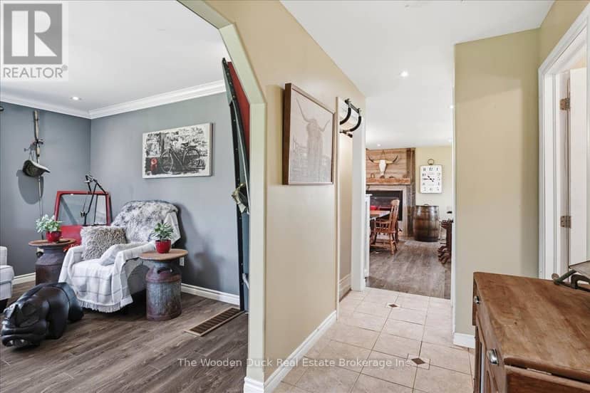 1133 Island Road — photo 5 of 40