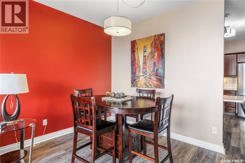 1106 1867 Hamilton STREET — photo 15 of 34