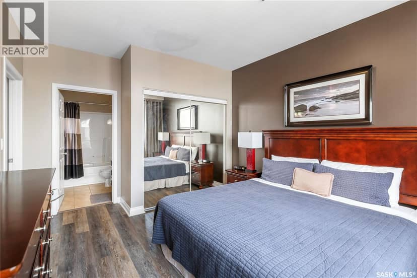 1106 1867 Hamilton STREET — photo 17 of 34