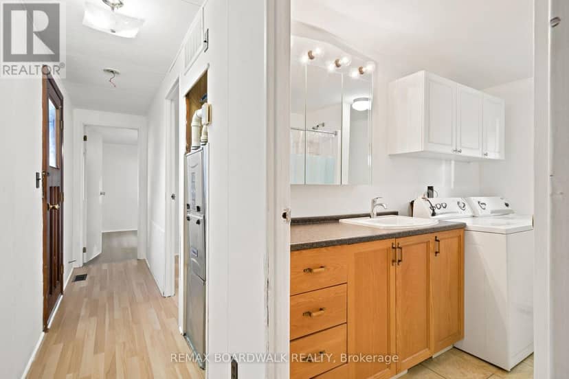 516 Maplegrove Road — photo 15 of 24